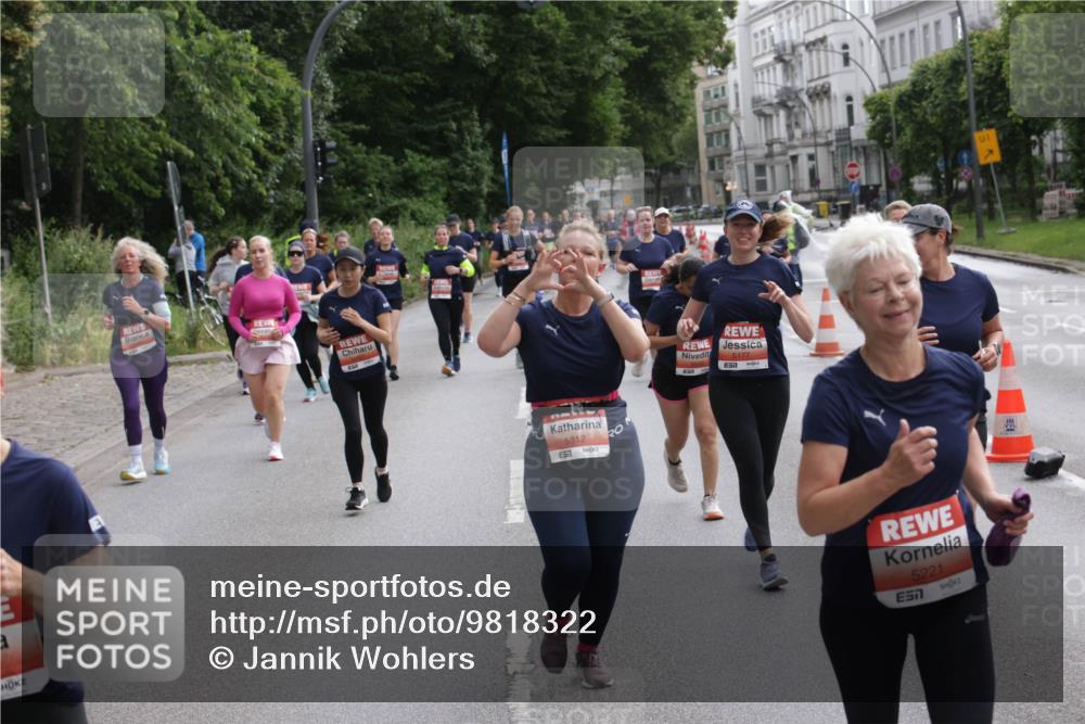 14.06.2026 - REWE Women's Run Jannik Wohlers http://msf.ph/oto/9818322 14.06.2026 10:59:51 Laufen 5312, 51, 5177, 5221, 1 meine-sportfotos.de
