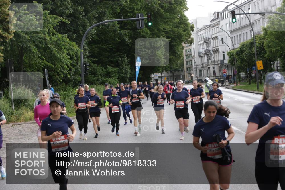 14.06.2026 - REWE Women's Run Jannik Wohlers http://msf.ph/oto/9818333 14.06.2026 10:59:52 Laufen 6892, 57, 1, 1, 617, 857 meine-sportfotos.de