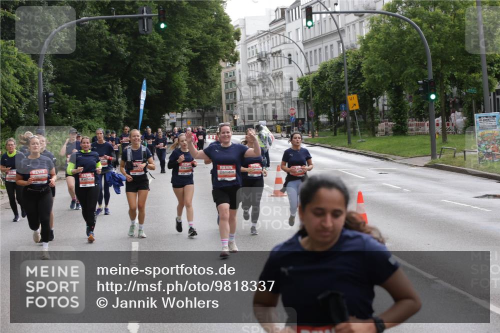 14.06.2026 - REWE Women's Run Jannik Wohlers http://msf.ph/oto/9818337 14.06.2026 10:59:54 Laufen 1 meine-sportfotos.de