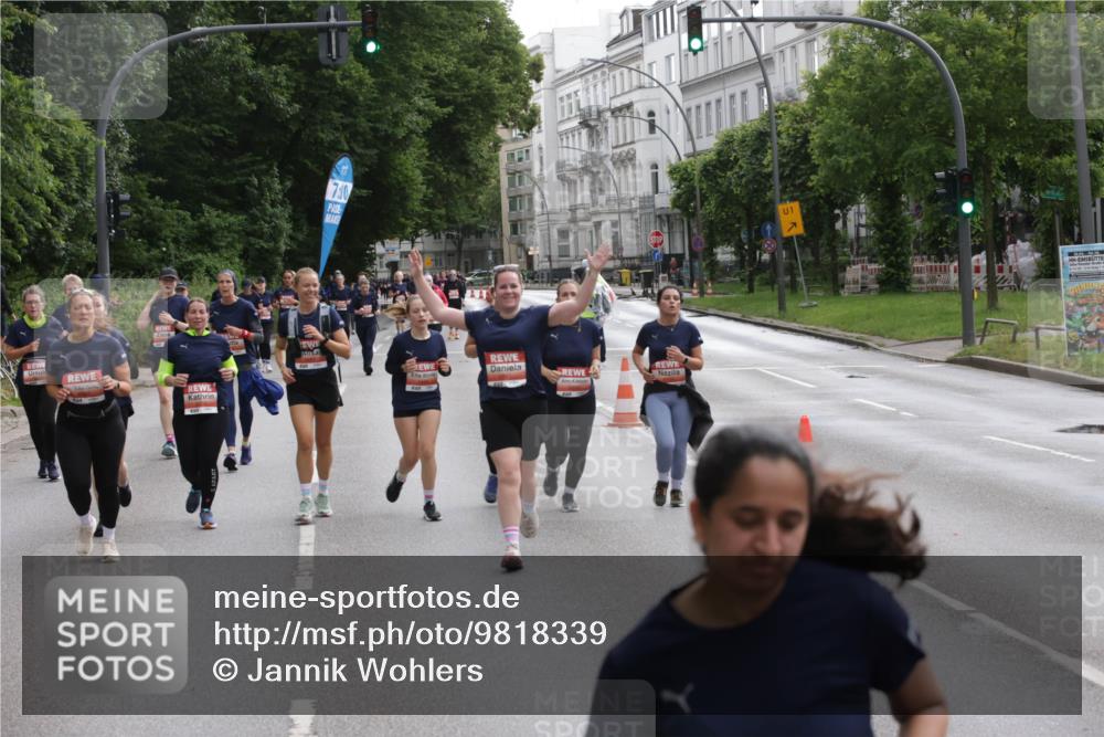 14.06.2026 - REWE Women's Run Jannik Wohlers http://msf.ph/oto/9818339 14.06.2026 10:59:54 Laufen 7, 30, 1 meine-sportfotos.de