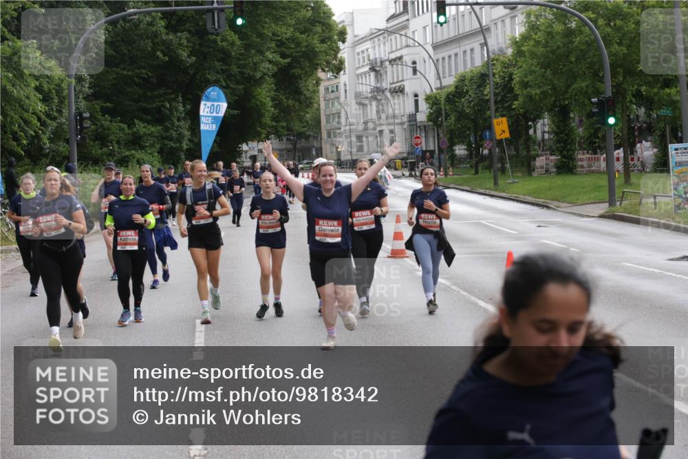 14.06.2026 - REWE Women's Run Jannik Wohlers http://msf.ph/oto/9818342 14.06.2026 10:59:54 Laufen 7, 00, 1 meine-sportfotos.de