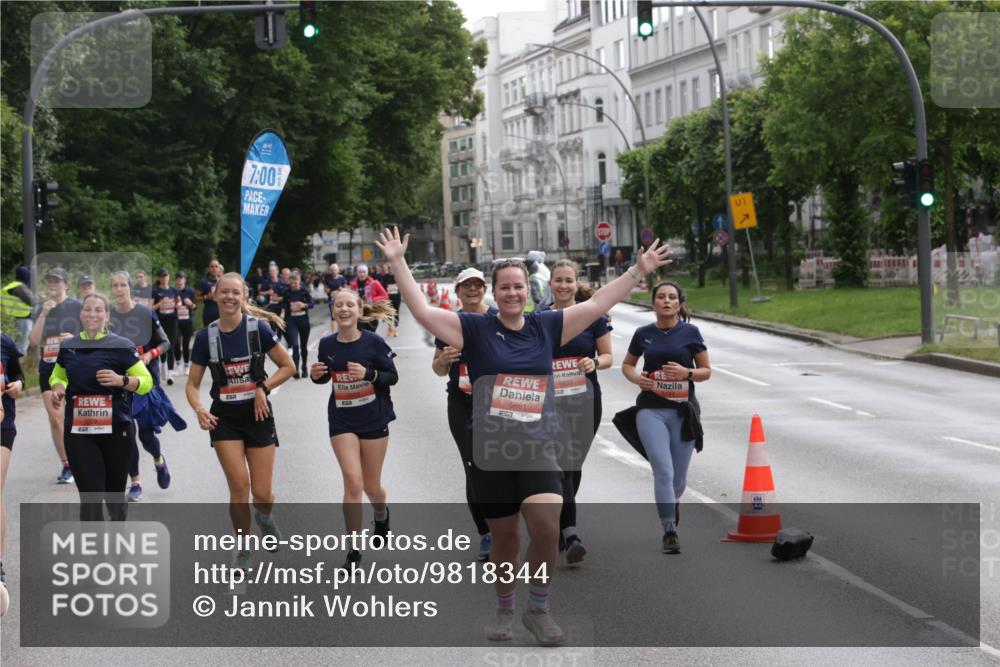 14.06.2026 - REWE Women's Run Jannik Wohlers http://msf.ph/oto/9818344 14.06.2026 10:59:55 Laufen 7, 00, 7, 5881, 7, 01 meine-sportfotos.de