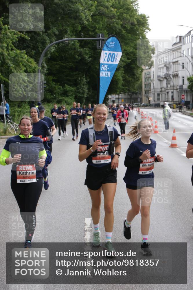 14.06.2026 - REWE Women's Run Jannik Wohlers http://msf.ph/oto/9818357 14.06.2026 10:59:57 Laufen 6029, 5887, 7, 00, 5888 meine-sportfotos.de