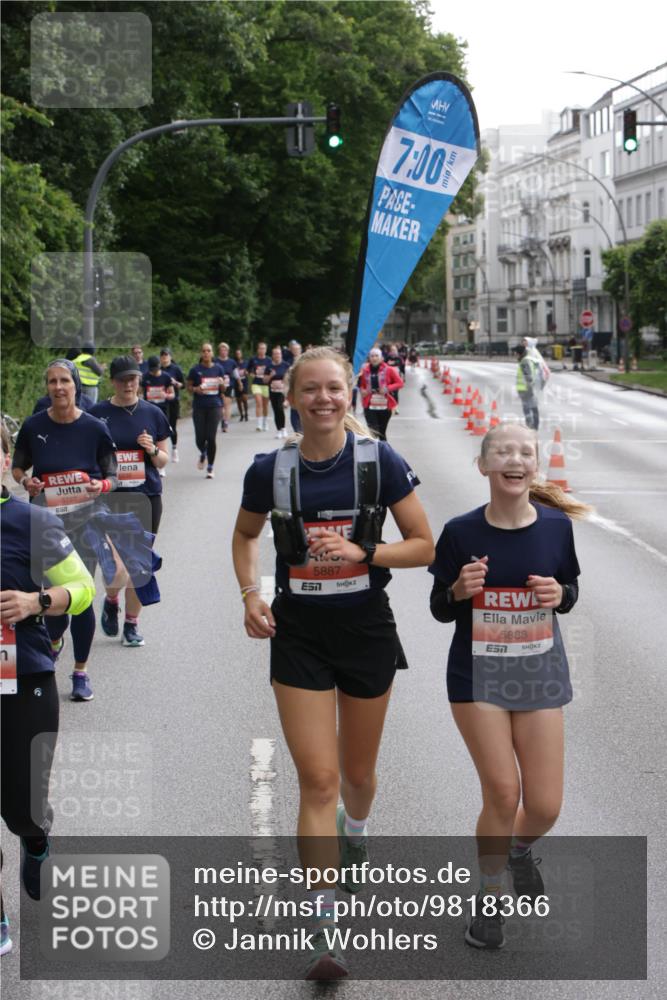 14.06.2026 - REWE Women's Run Jannik Wohlers http://msf.ph/oto/9818366 14.06.2026 10:59:58 Laufen 5727, 5887, 7, 00, 5888 meine-sportfotos.de