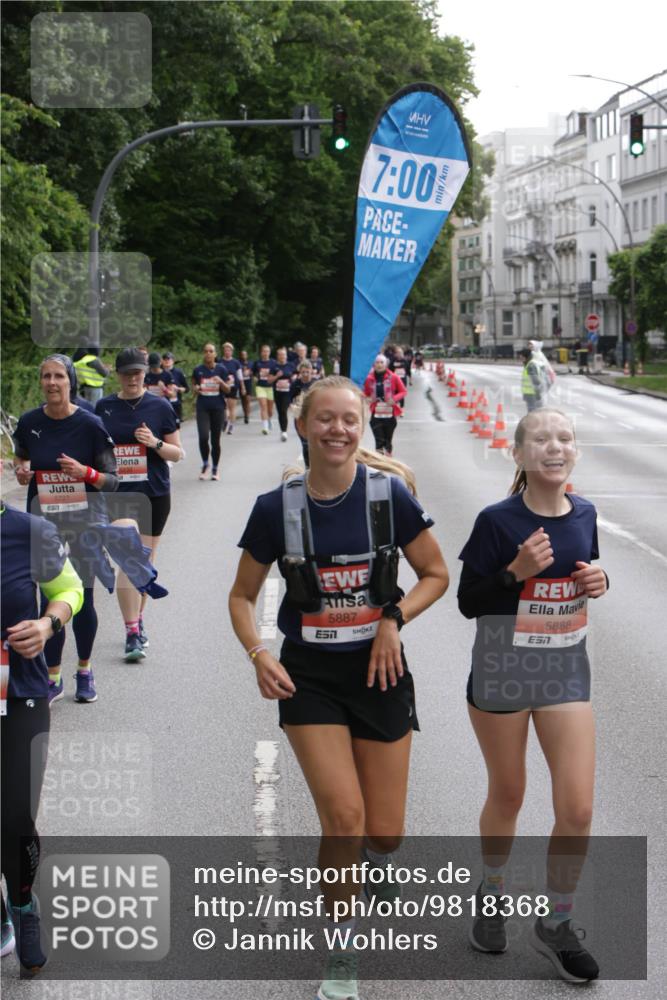 14.06.2026 - REWE Women's Run Jannik Wohlers http://msf.ph/oto/9818368 14.06.2026 10:59:58 Laufen 5727, 57, 7, 00, 5887, 5888 meine-sportfotos.de