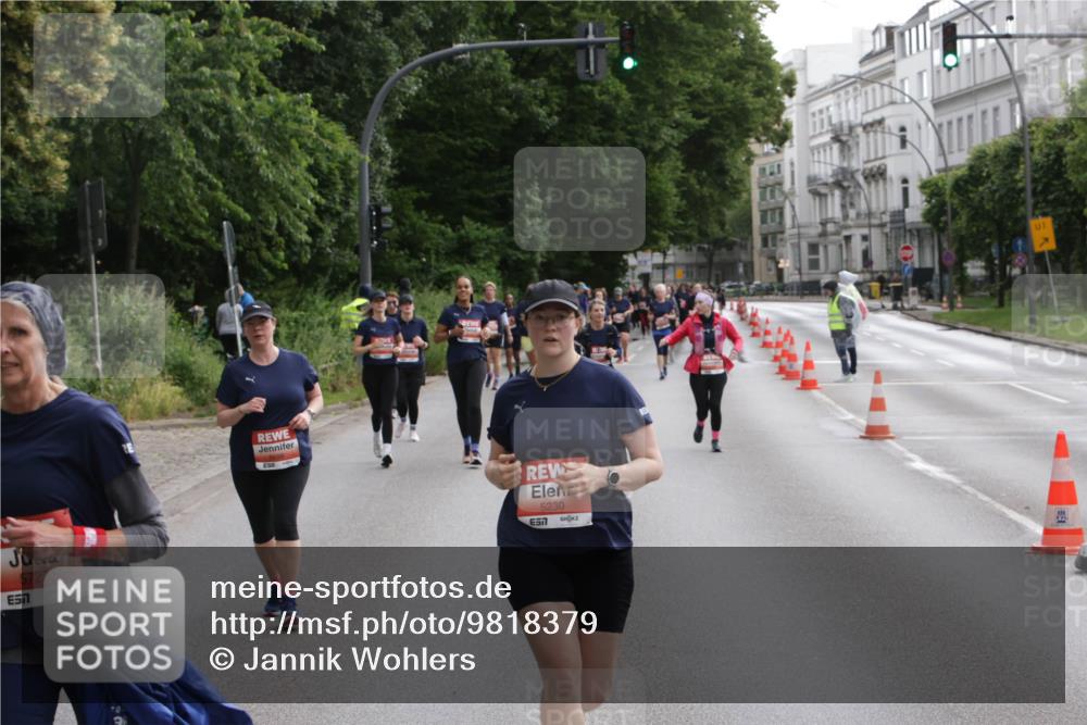 14.06.2026 - REWE Women's Run Jannik Wohlers http://msf.ph/oto/9818379 14.06.2026 10:59:59 Laufen 5727, 57, 5230, 7, 1 meine-sportfotos.de