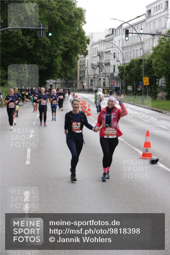 14.06.2026 - REWE Women's Run Jannik Wohlers http://msf.ph/oto/9818398 14.06.2026 11:00:04 Laufen 5772, 1 meine-sportfotos.de