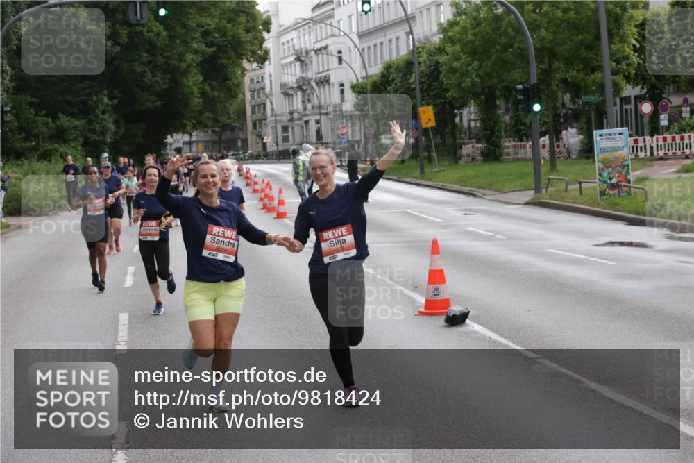 14.06.2026 - REWE Women's Run Jannik Wohlers http://msf.ph/oto/9818424 14.06.2026 11:00:08 Laufen 6028, 5568, 57, 1 meine-sportfotos.de