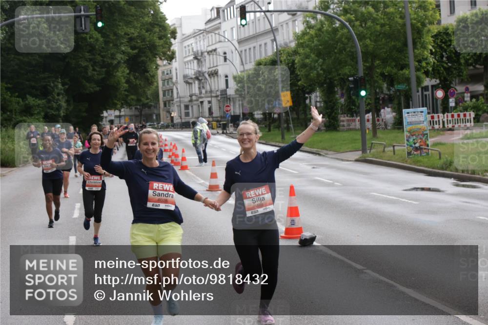 14.06.2026 - REWE Women's Run Jannik Wohlers http://msf.ph/oto/9818432 14.06.2026 11:00:09 Laufen 6028, 7, 5568, 7, 1 meine-sportfotos.de
