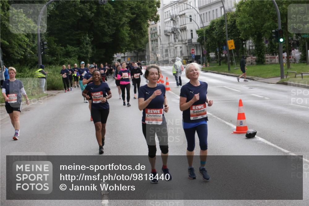 14.06.2026 - REWE Women's Run Jannik Wohlers http://msf.ph/oto/9818440 14.06.2026 11:00:11 Laufen 5620, 5621, 01 meine-sportfotos.de