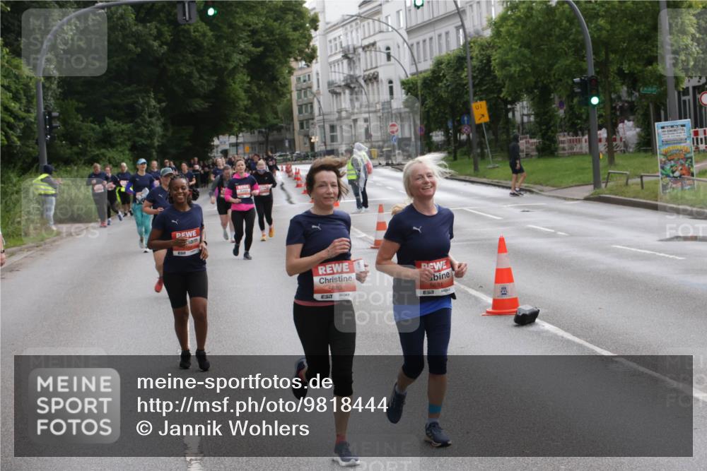 14.06.2026 - REWE Women's Run Jannik Wohlers http://msf.ph/oto/9818444 14.06.2026 11:00:11 Laufen 5620, 57, 5621, 01 meine-sportfotos.de