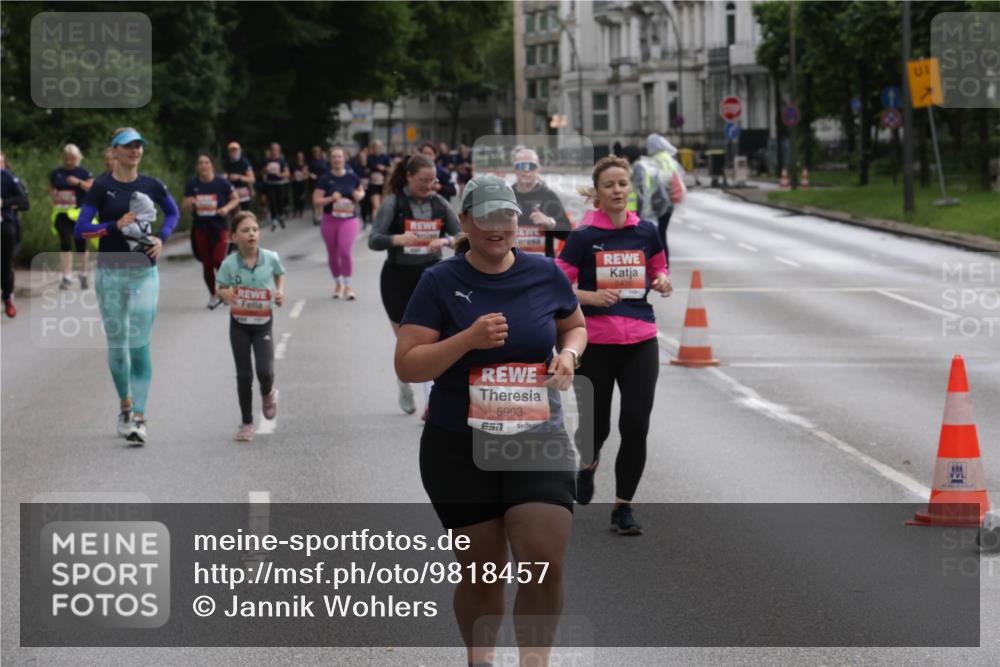 14.06.2026 - REWE Women's Run Jannik Wohlers http://msf.ph/oto/9818457 14.06.2026 11:00:14 Laufen 5903, 5416, 41 meine-sportfotos.de