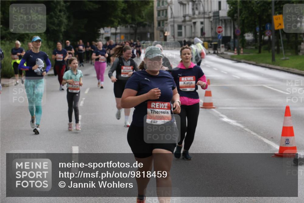 14.06.2026 - REWE Women's Run Jannik Wohlers http://msf.ph/oto/9818459 14.06.2026 11:00:15 Laufen 5903, 7, 6416 meine-sportfotos.de