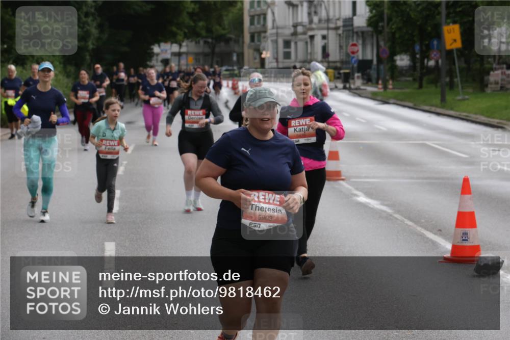 14.06.2026 - REWE Women's Run Jannik Wohlers http://msf.ph/oto/9818462 14.06.2026 11:00:15 Laufen 5416, 517, 5903, 51, 01 meine-sportfotos.de