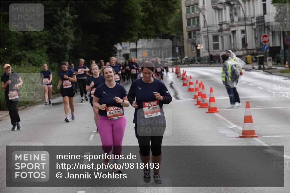 14.06.2026 - REWE Women's Run Jannik Wohlers http://msf.ph/oto/9818493 14.06.2026 11:00:21 Laufen 5436, 5491, 57 meine-sportfotos.de
