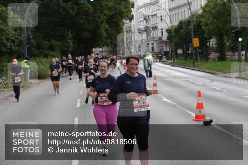 14.06.2026 - REWE Women's Run Jannik Wohlers http://msf.ph/oto/9818506 14.06.2026 11:00:25 Laufen 5436, 51, 5491, 01 meine-sportfotos.de