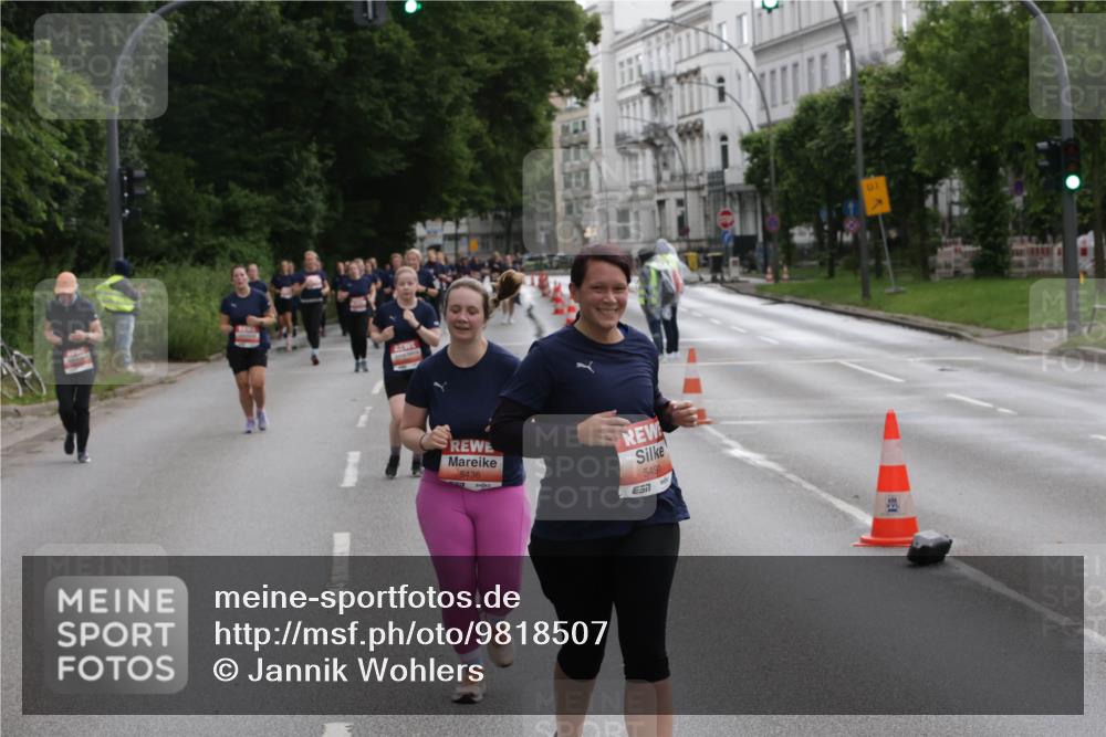 14.06.2026 - REWE Women's Run Jannik Wohlers http://msf.ph/oto/9818507 14.06.2026 11:00:25 Laufen 5436, 51, 5491, 01 meine-sportfotos.de