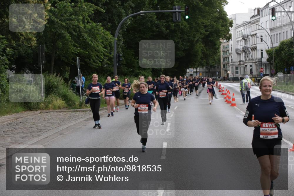 14.06.2026 - REWE Women's Run Jannik Wohlers http://msf.ph/oto/9818535 14.06.2026 11:00:33 Laufen 5805, 657 meine-sportfotos.de