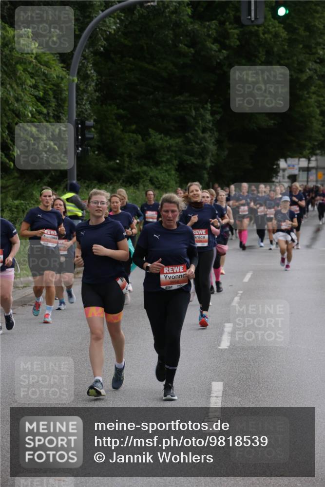 14.06.2026 - REWE Women's Run Jannik Wohlers http://msf.ph/oto/9818539 14.06.2026 11:00:36 Laufen 5958 meine-sportfotos.de
