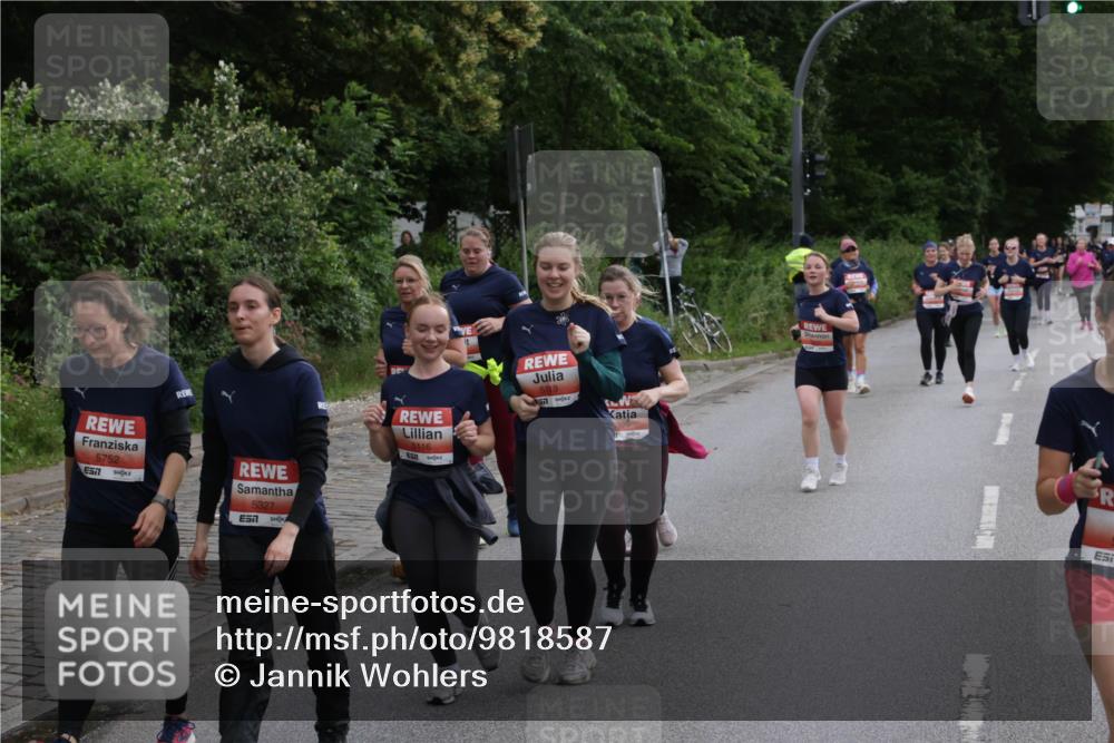 14.06.2026 - REWE Women's Run Jannik Wohlers http://msf.ph/oto/9818587 14.06.2026 11:00:55 Laufen 5752, 7, 5327, 5116, 5119 meine-sportfotos.de
