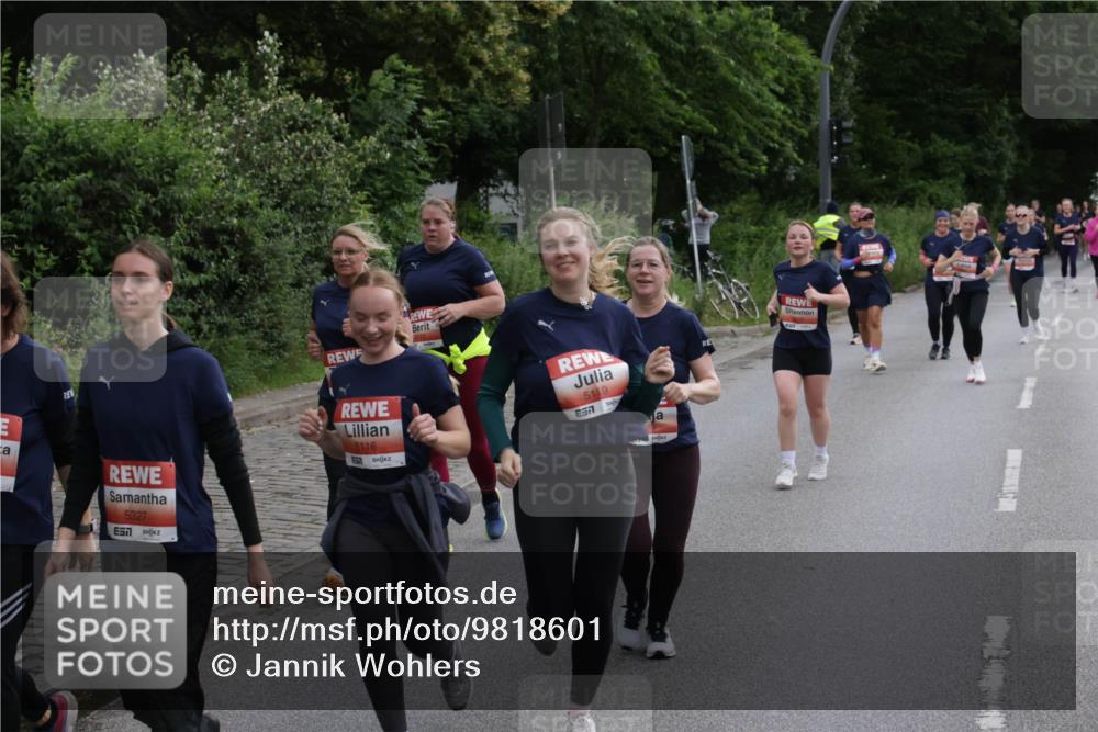 14.06.2026 - REWE Women's Run Jannik Wohlers http://msf.ph/oto/9818601 14.06.2026 11:00:56 Laufen 5327, 657, 5116, 51, 9, 7 meine-sportfotos.de