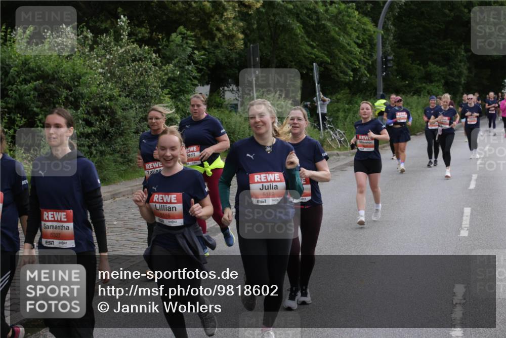 14.06.2026 - REWE Women's Run Jannik Wohlers http://msf.ph/oto/9818602 14.06.2026 11:00:56 Laufen 5327, 5116, 5119 meine-sportfotos.de
