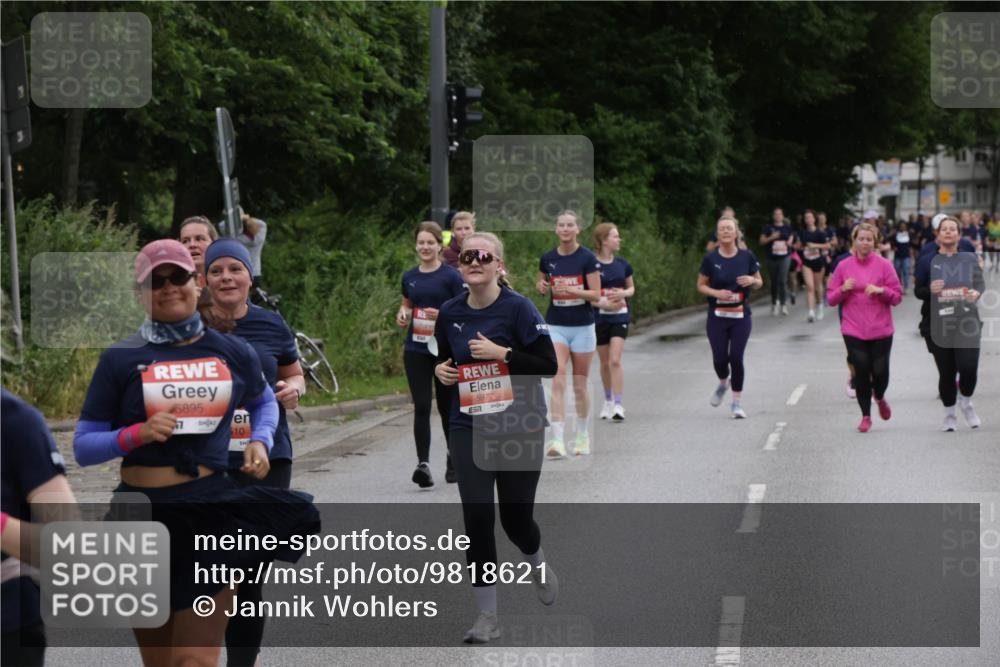 14.06.2026 - REWE Women's Run Jannik Wohlers http://msf.ph/oto/9818621 14.06.2026 11:01:01 Laufen 5895, 5977, 7, 7, 10 meine-sportfotos.de
