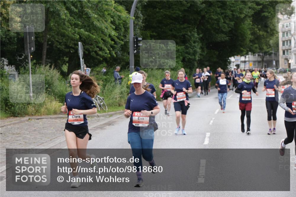 14.06.2026 - REWE Women's Run Jannik Wohlers http://msf.ph/oto/9818680 14.06.2026 11:01:17 Laufen 5368, 5369, 57 meine-sportfotos.de