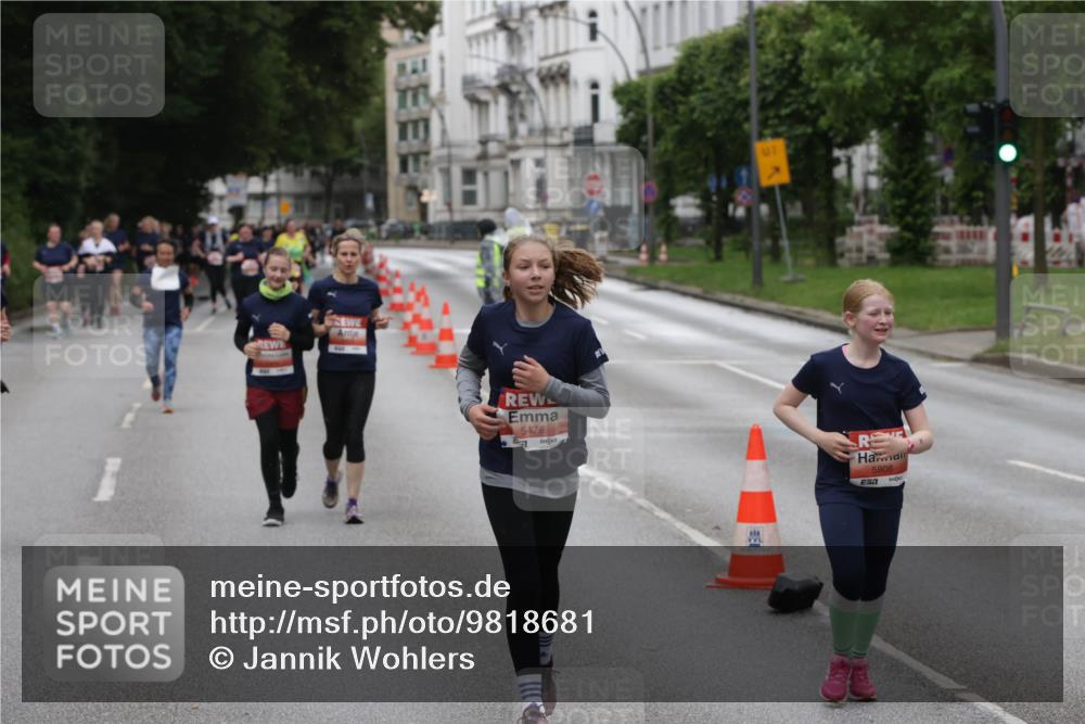 14.06.2026 - REWE Women's Run Jannik Wohlers http://msf.ph/oto/9818681 14.06.2026 11:01:19 Laufen 5476, 01, 5808, 7 meine-sportfotos.de