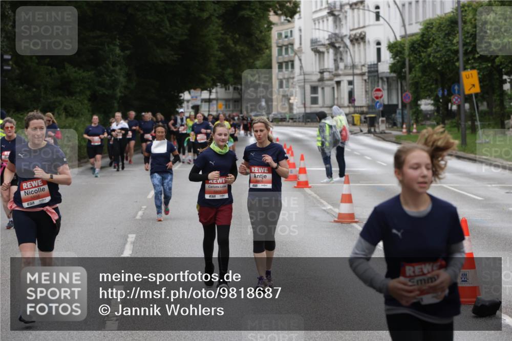 14.06.2026 - REWE Women's Run Jannik Wohlers http://msf.ph/oto/9818687 14.06.2026 11:01:20 Laufen 5856, 5909, 7, 5908, 1 meine-sportfotos.de