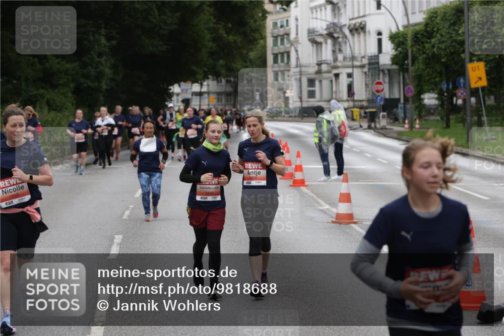14.06.2026 - REWE Women's Run Jannik Wohlers http://msf.ph/oto/9818688 14.06.2026 11:01:20 Laufen 5856, 657, 5909, 7, 5908, 1 meine-sportfotos.de