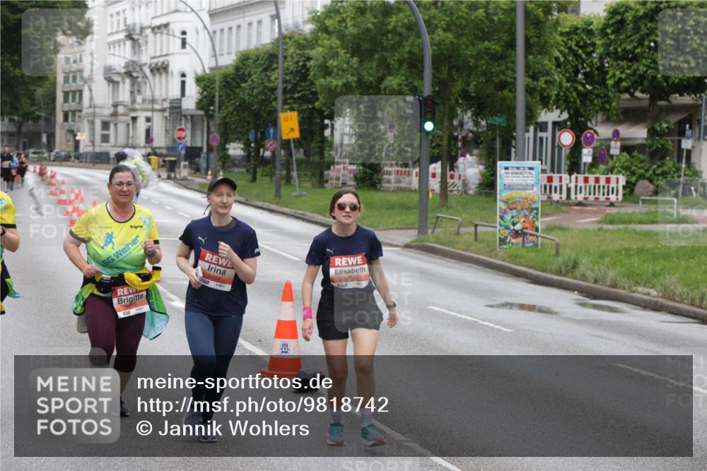 14.06.2026 - REWE Women's Run Jannik Wohlers http://msf.ph/oto/9818742 14.06.2026 11:01:36 Laufen 5484, 7577, 1, 5483, 657 meine-sportfotos.de