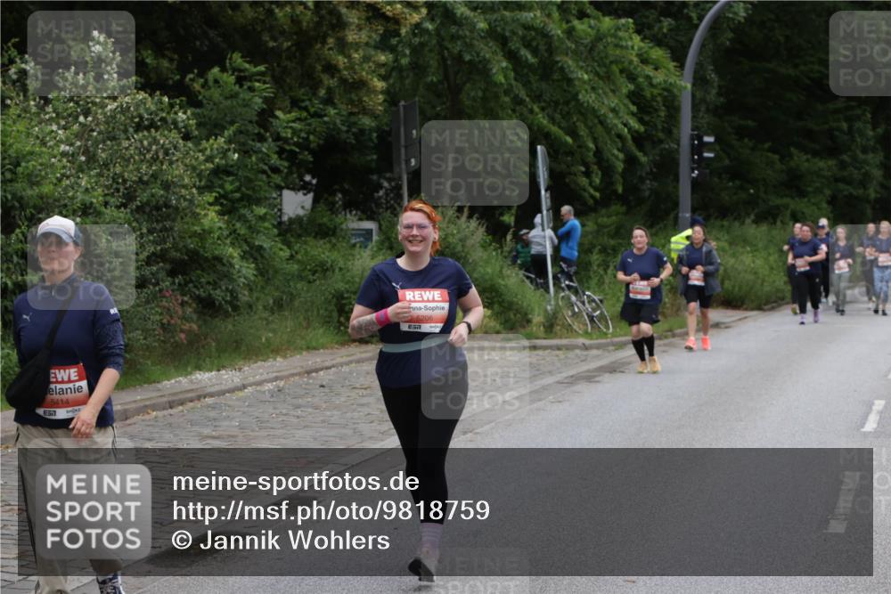 14.06.2026 - REWE Women's Run Jannik Wohlers http://msf.ph/oto/9818759 14.06.2026 11:01:46 Laufen 5414, 657, 5206 meine-sportfotos.de