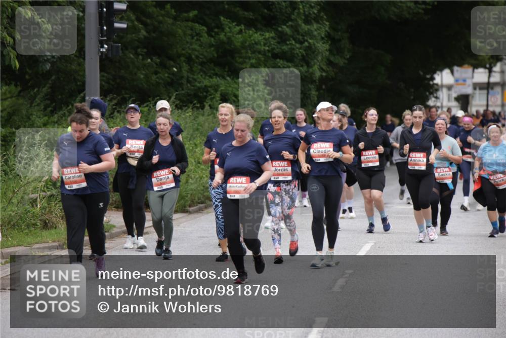 14.06.2026 - REWE Women's Run Jannik Wohlers http://msf.ph/oto/9818769 14.06.2026 11:01:51 Laufen 5807, 577, 019, 5018 meine-sportfotos.de