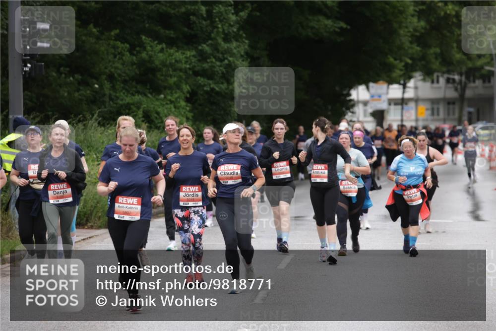 14.06.2026 - REWE Women's Run Jannik Wohlers http://msf.ph/oto/9818771 14.06.2026 11:01:52 Laufen 5186, 5807, 577, 5018 meine-sportfotos.de