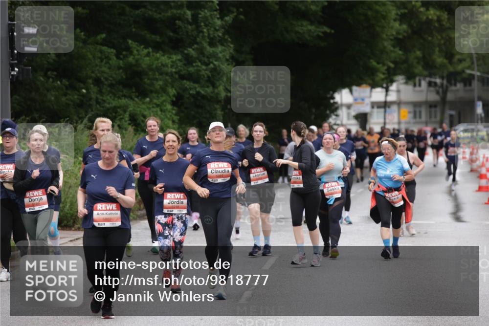 14.06.2026 - REWE Women's Run Jannik Wohlers http://msf.ph/oto/9818777 14.06.2026 11:01:53 Laufen 5807, 57, 5018, 5019 meine-sportfotos.de