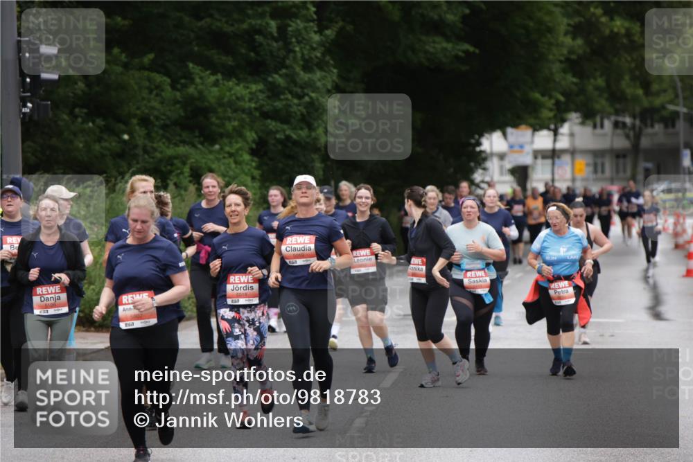 14.06.2026 - REWE Women's Run Jannik Wohlers http://msf.ph/oto/9818783 14.06.2026 11:01:53 Laufen 5186, 5807, 57, 5018, 57 meine-sportfotos.de