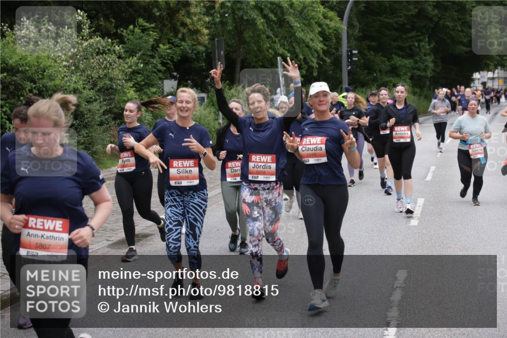 14.06.2026 - REWE Women's Run Jannik Wohlers http://msf.ph/oto/9818815 14.06.2026 11:02:00 Laufen 5807, 57, 5019, 577, 5016, 5188, 5018 meine-sportfotos.de