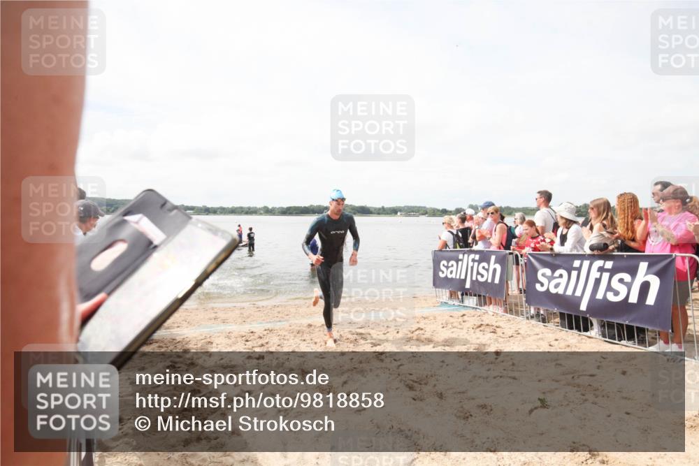 21.06.2026 - Viking Triathlon Michael Strokosch http://msf.ph/oto/9818858 21.06.2026 10:26:30 Schwimmen 21, 548 meine-sportfotos.de
