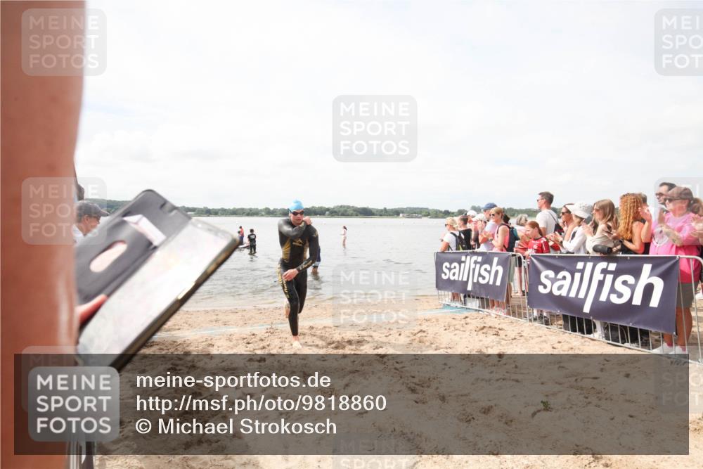 21.06.2026 - Viking Triathlon Michael Strokosch http://msf.ph/oto/9818860 21.06.2026 10:26:32 Schwimmen 21, 474, 548 meine-sportfotos.de