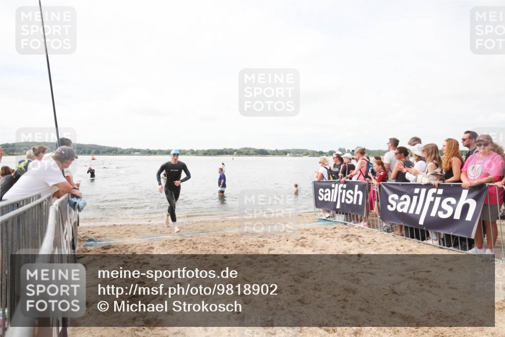 21.06.2026 - Viking Triathlon Michael Strokosch http://msf.ph/oto/9818902 21.06.2026 10:29:29 Schwimmen 65, 441, 643 meine-sportfotos.de