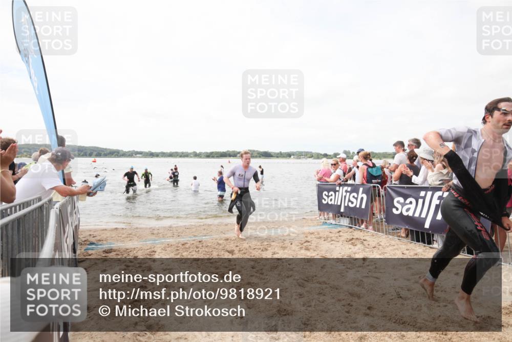 21.06.2026 - Viking Triathlon Michael Strokosch http://msf.ph/oto/9818921 21.06.2026 10:30:42 Schwimmen 5, 42, 103, 218 meine-sportfotos.de