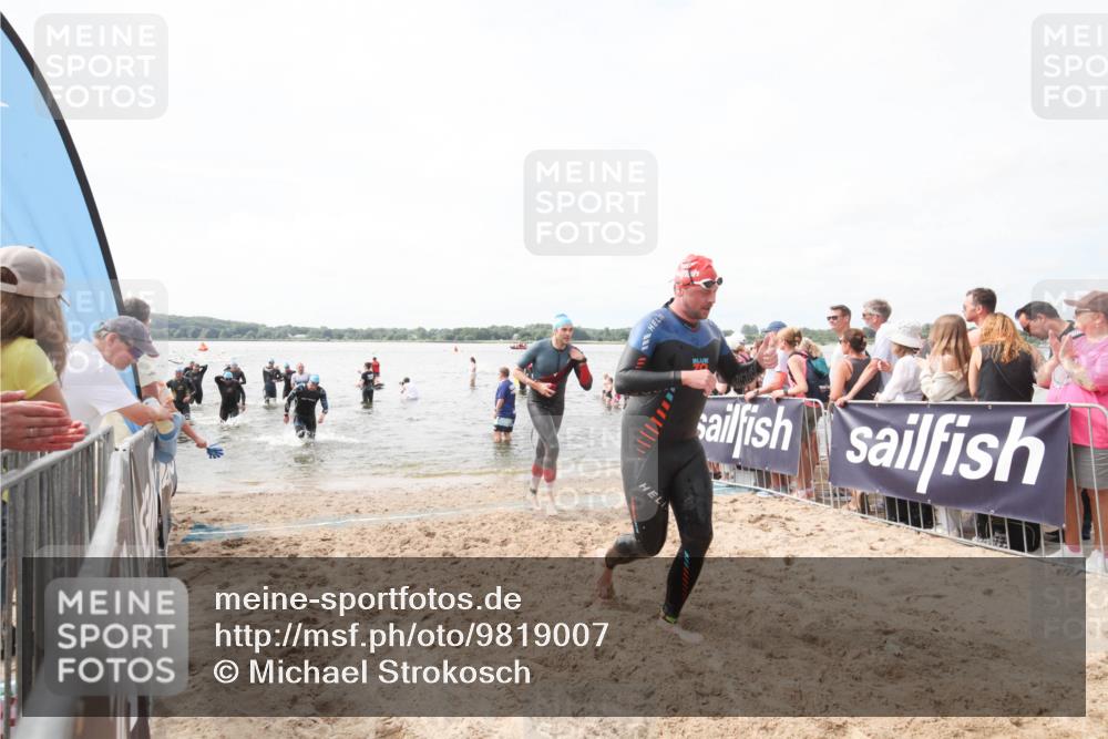 21.06.2026 - Viking Triathlon Michael Strokosch http://msf.ph/oto/9819007 21.06.2026 10:35:24 Schwimmen 73, 100, 490, 568, 623 meine-sportfotos.de