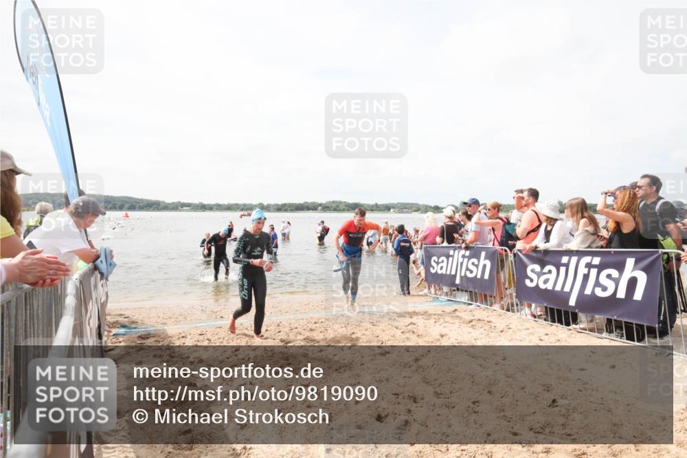 21.06.2026 - Viking Triathlon Michael Strokosch http://msf.ph/oto/9819090 21.06.2026 10:38:50 Schwimmen 53, 55, 144, 303, 397, 419, 546 meine-sportfotos.de