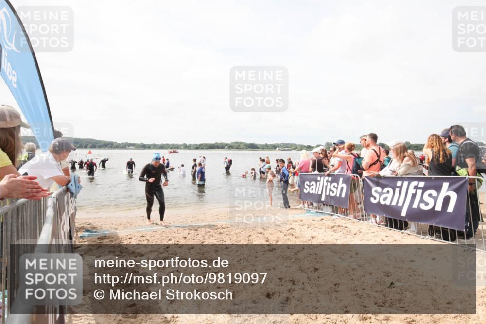 21.06.2026 - Viking Triathlon Michael Strokosch http://msf.ph/oto/9819097 21.06.2026 10:39:06 Schwimmen 559 meine-sportfotos.de