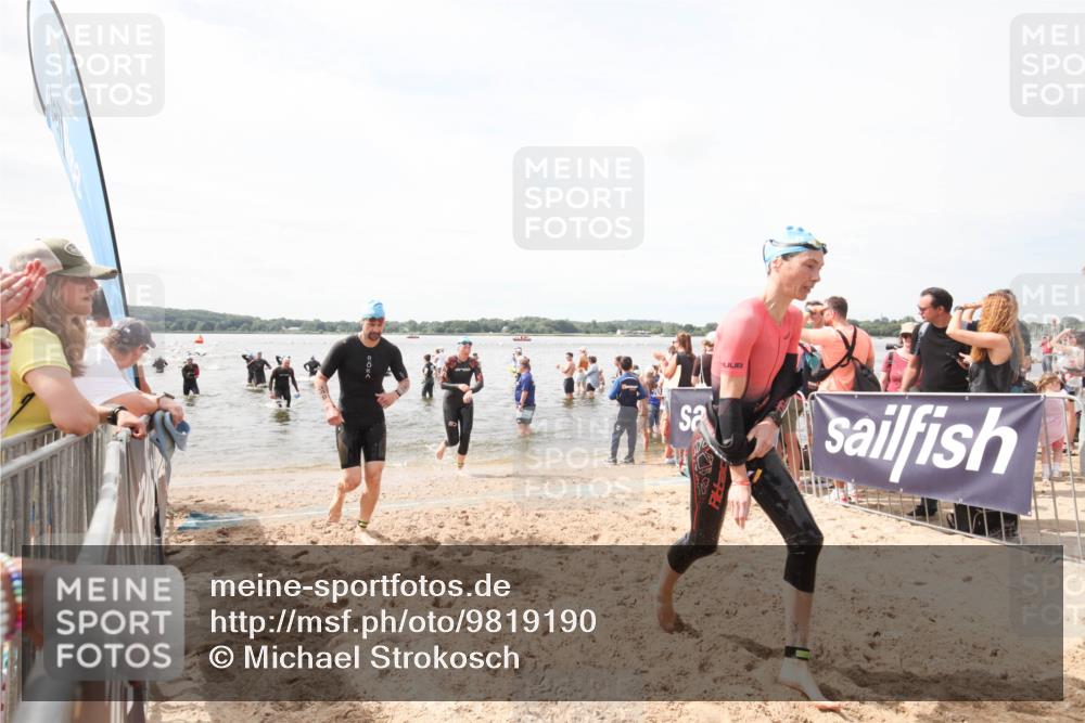 21.06.2026 - Viking Triathlon Michael Strokosch http://msf.ph/oto/9819190 21.06.2026 10:42:34 Schwimmen 45, 72, 296, 348, 393 meine-sportfotos.de
