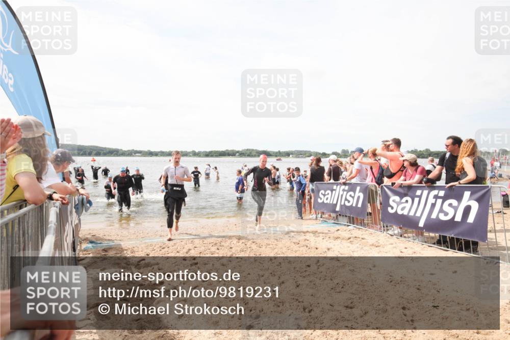 21.06.2026 - Viking Triathlon Michael Strokosch http://msf.ph/oto/9819231 21.06.2026 10:43:46 Schwimmen 93, 163, 230, 231, 234, 351, 459, 470, 663 meine-sportfotos.de