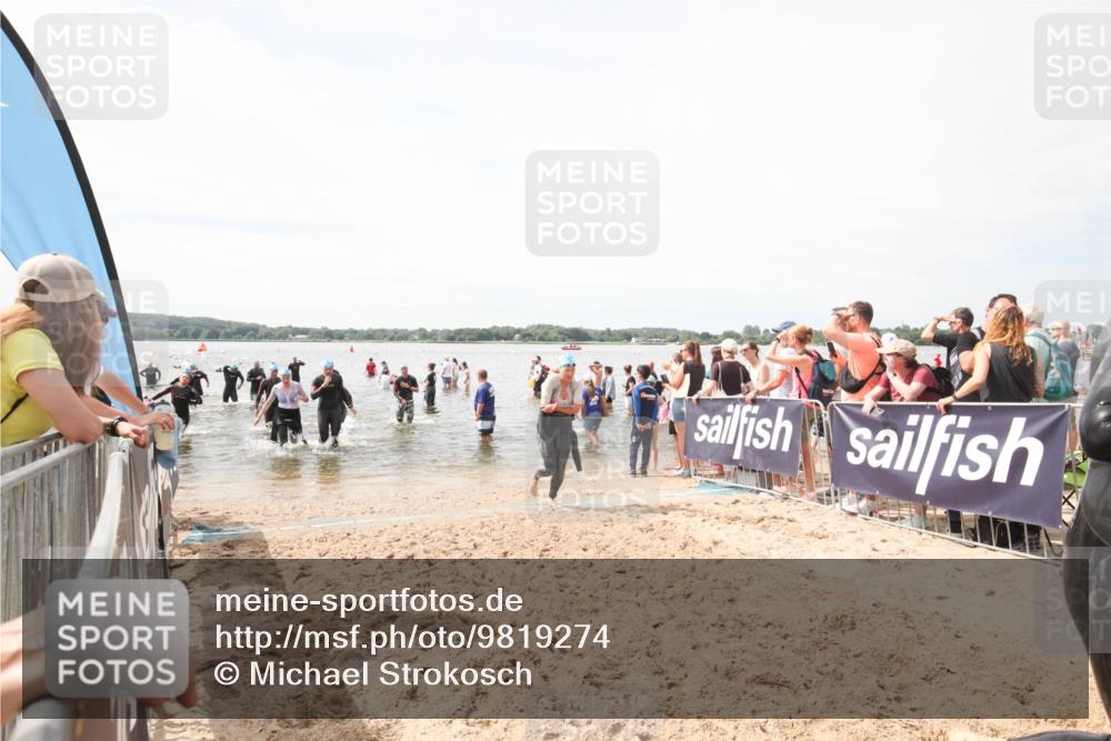 21.06.2026 - Viking Triathlon Michael Strokosch http://msf.ph/oto/9819274 21.06.2026 10:45:22 Schwimmen 48, 151, 258, 310, 326, 345, 354, 366, 445 meine-sportfotos.de