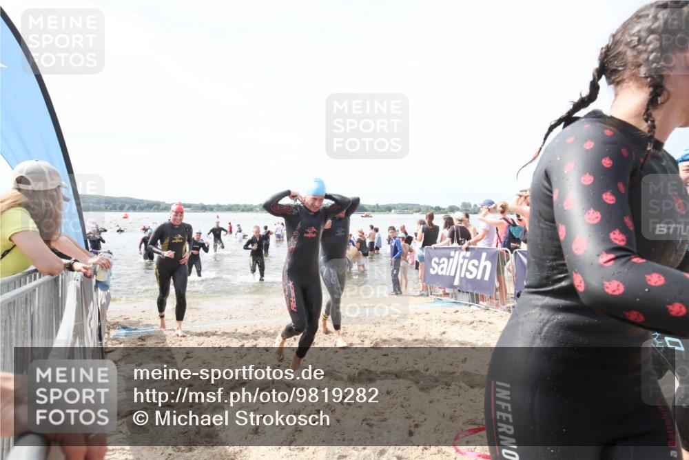 21.06.2026 - Viking Triathlon Michael Strokosch http://msf.ph/oto/9819282 21.06.2026 10:45:30 Schwimmen 37, 48, 85, 105, 147, 258, 273, 274, 302, 354, 635 meine-sportfotos.de