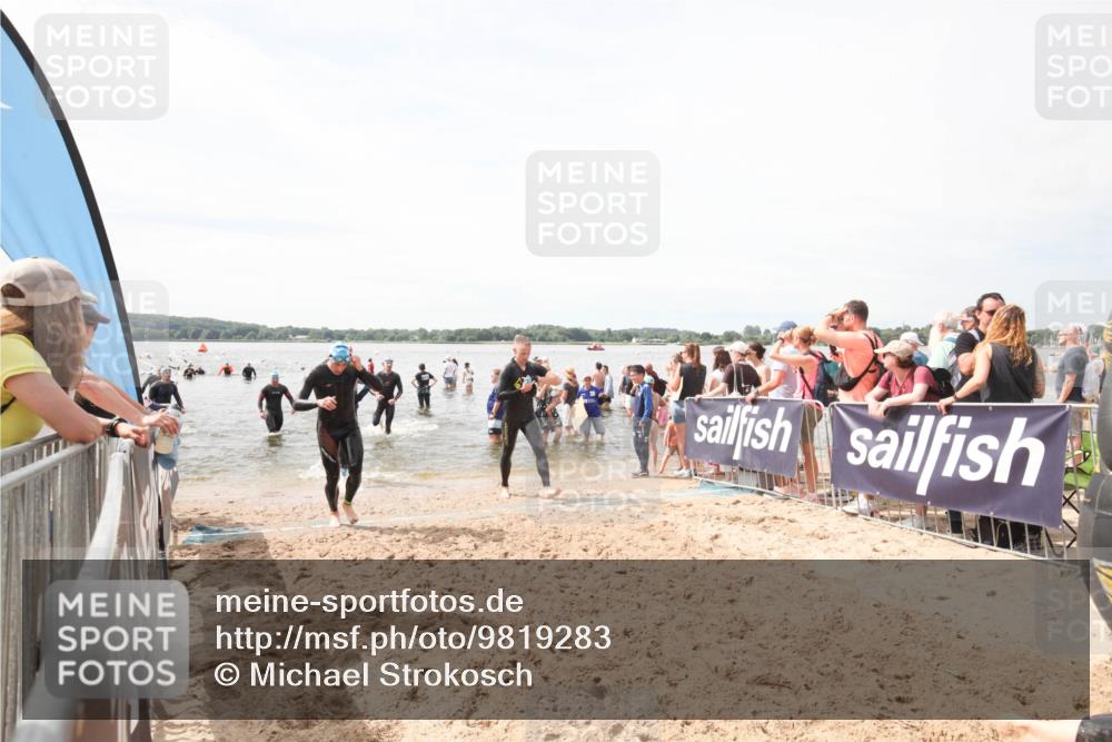 21.06.2026 - Viking Triathlon Michael Strokosch http://msf.ph/oto/9819283 21.06.2026 10:45:33 Schwimmen 37, 48, 85, 105, 147, 158, 273, 274, 302, 354, 376, 635 meine-sportfotos.de